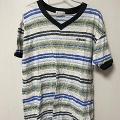 アディダス　Tシャツ