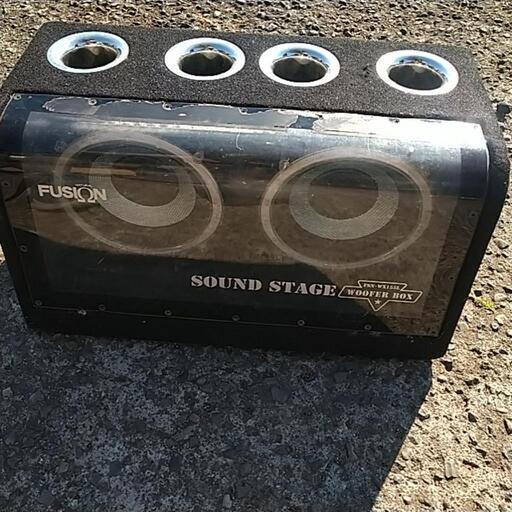 Fusion製！アンプ内蔵！ウーハー！ FUSION アンプ内蔵ダブルウーファー