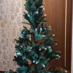 (約束済)クリスマスツリー160cm  電飾と飾り付き