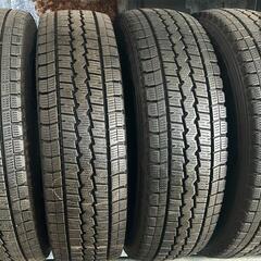 ⛄195/80R15❄️工賃込み！ハイエース、キャラバン等に！D...