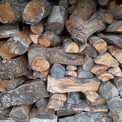 これからの季節薪ストーブに！