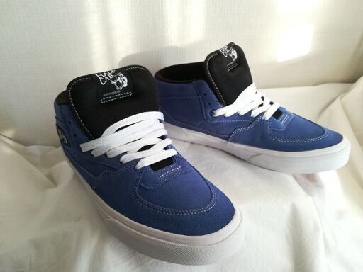 未使用VANS スニーカー27cm　VANS HALF CAB (NAVY）