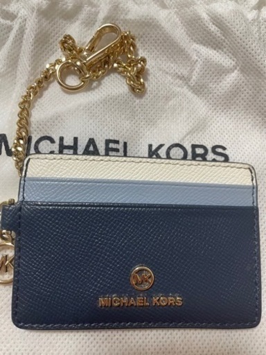 新品‼️マイケルコースの定期/カード入れ