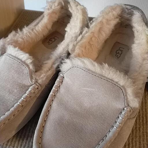 UGG モカシン