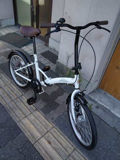 自転車本体 Axton Folding Bike 200 美品☆折り畳み自転車 20インチ AXTON Folding bike 200 ホワイト/白