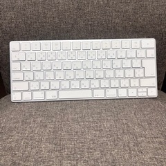 【Apple純正品】マジックキーボード A1644