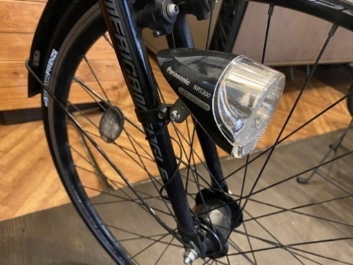 LEDオートライト クロスバイク】3x6速 700c