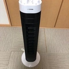 タワー型扇風機　ｱｲﾘｽｵｰﾔﾏ 21年製　
