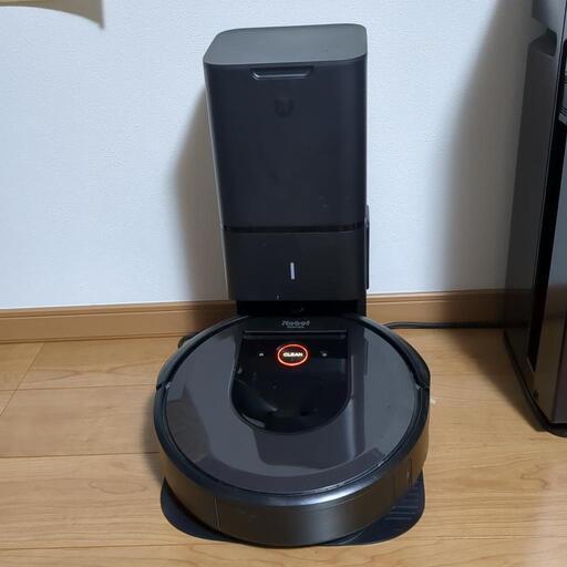 【送料無料キャンペーン?】 値段交渉可　iRobot 自動ごみ収集機付き i7＋ ルンバ Roomba 掃除機
