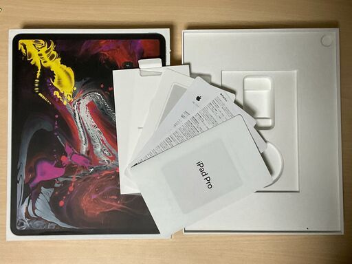 おまけ 純正キーボード、ペン付 iPadPro12.9inch Cellular おまけ 純正