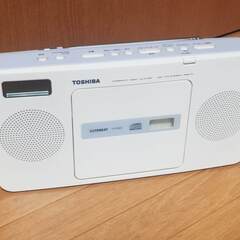 東芝　CDラジオ　TY-CR22（※CD再生ダメ）