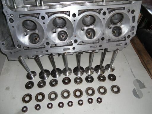MB-190E-20-23-SOHCエンジンリビルトシリンダーヘツト販売