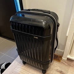 【機内持ち込み可】スーツケース　黒