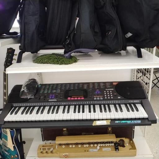 CASIO 電子ピアノ CTK-620L             TJ2112