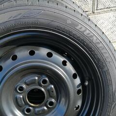 新車外し　軽用ノーマルタイヤ　鉄ホイール付き