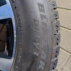 スタッドレスタイヤ4本セット　225/65R17