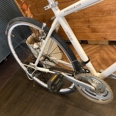 【前後タイヤ・前輪チューブ新品！】3×7速　700×28cクロスバイク　ホワイト