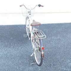 シティサイクル　26インチ　外装6段変速　オートライト　クリーム　車体極めて良好!　売れてます!　早い者勝ち!　状態は全体的に極めて良好と思います!　m1