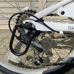 新品★未使用　子供マウンテンバイク　シマノ6段ギア　22インチ　ホワイト