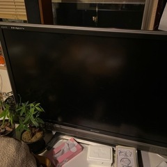 液晶割れアリ　液晶テレビ