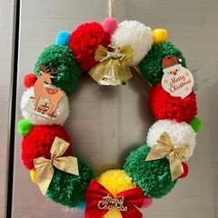 ハンドメイドのクリスマスリース