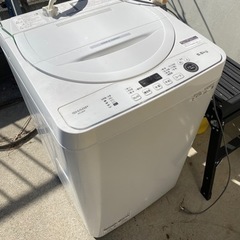 シャープ　5.5kg 洗濯機^ ^2022年製