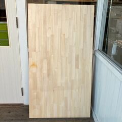 木材・板（サイズ：およそ 84.7×152cm / 厚さ 2cm）