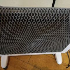 世田谷区近辺配送可能　美品　 ゼンケン 遠赤外線ヒーター アーバンホット RH-2200 電気暖房器 ストーブ-フジミ1/72プラモデル10個セット