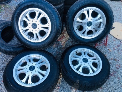 た195/65R15 21年製深溝スタッドレス！ ブリヂストン(BRIDGESTONE) BLIZZAK WZ-1 スタッドレスタイヤ