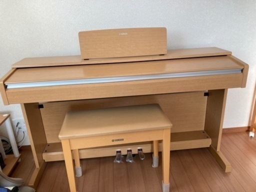 電子ピアノ