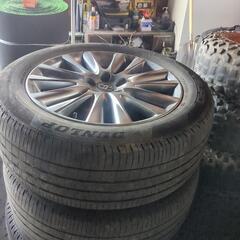 トヨタ純正ホイール18インチ