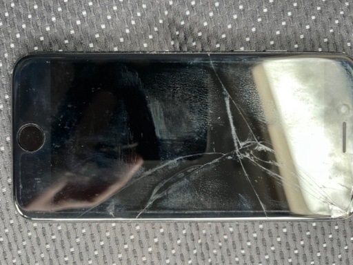 iPhone７　128M