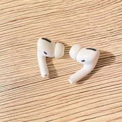 AirPods Pro イヤフォンのみ【箱・ケーブル付き】