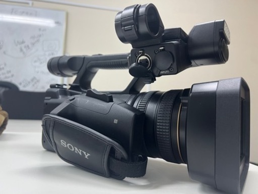 SONY ビデオカメラ　Exmor 型番HXR-NX3