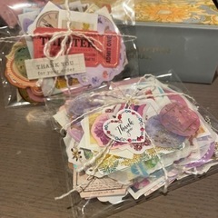 フレークシールランダム100枚100円