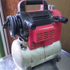 MAX マックス 常圧 エアコンプレッサー AK-715A  最大9.0kgf タンク容量 13L AC100V 50Hz