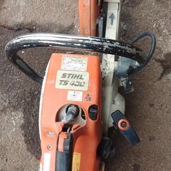 コンクリートカッター　エンジンカッター　スチール　コンクリート切断　建設機械　ハンドカッター