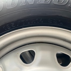 スタッドレスタイヤ185/70R14