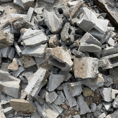 ブロック　コンクリート　石　残骸　DIYの材料や埋め立て用に　無料！