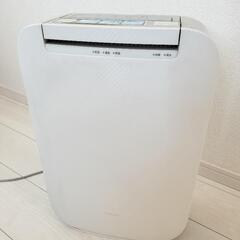 TOSHIBA　除湿器　衣類乾燥