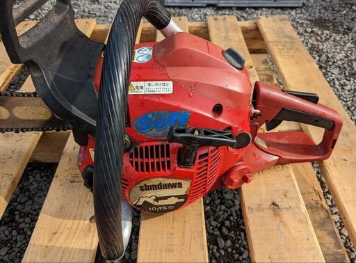 新ダイワ　エンジンチェーンソーE1045S 排気量44.6cm3 新ダイワ エンジンチェーンソーE1045S 排気量44.6cm3