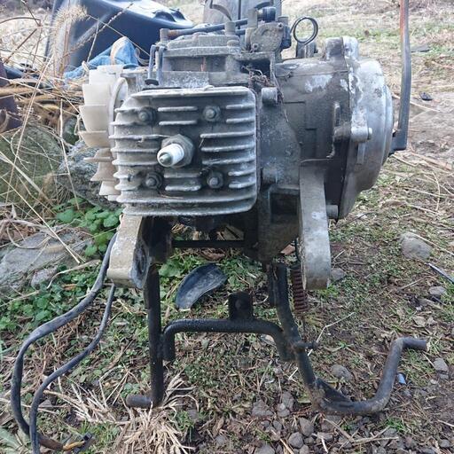 SUZUKIセピアのエンジンになります