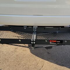 CURT製【カーゴキャリア／ヒッチカーゴ】差し込み2サイズ対応（2インチ(約5cm)＆1-1/4インチ(約3cm)アメリカ輸入品