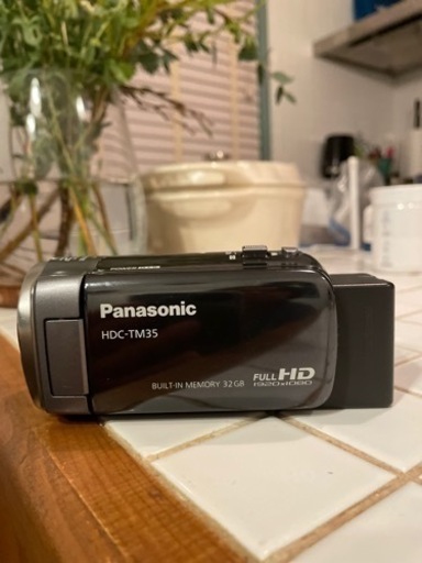 送料無料＊Panasonic ビデオカメラ　HDC-TM35