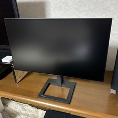 パソコン液晶モニター