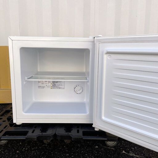 【取引決定済】     simplus 1ドア冷凍庫（32L）2018年製 SP-32LF1-WH フリーザー ホワイト