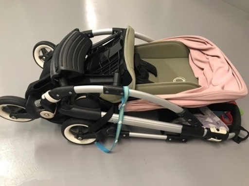 bugaboo ベビーカー 幌ピンク 桃 美品 カバーつき、大変お得