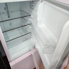 ピンクの冷蔵庫