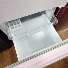 ピンクの冷蔵庫