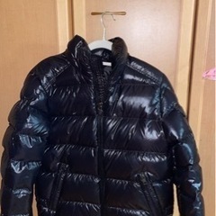 モンクレールマヤ(イケてるメンズに買って欲しい)